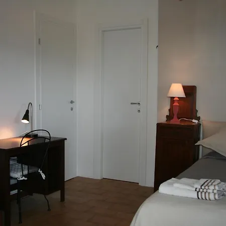 Maggiora 131 B&B 아키테르메